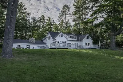 Image de Luxury Historic Eagle River Chain Lake Estate *Summer Fri to Fri Only*