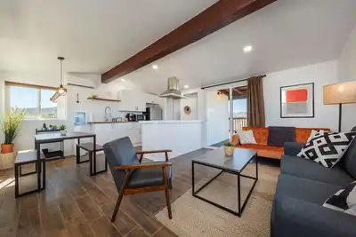 Image de The Perch - Cozy Joshua Tree Retreat + Hot Tub