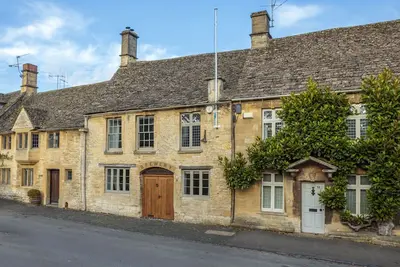 Image de Large 4 bedroom luxury holiday home in the Cotswolds for 10 guests - The Brewery