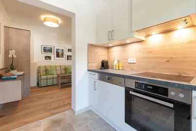Image de Apartment on the 1st floor with balcony - 3km to the ski lift