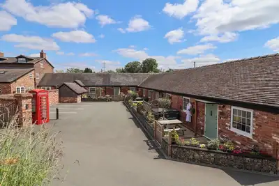Image de The Hay Barn, romantic, character holiday cottage in Chester