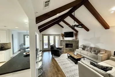 Image de Luxury 3 bedroom, 2 bath + office Private Home near Md Anderson