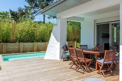 Image de Maison avec piscine proche des plages
