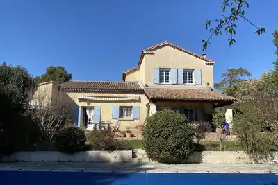 Image de Bastide De Charme Avec Grande Piscine