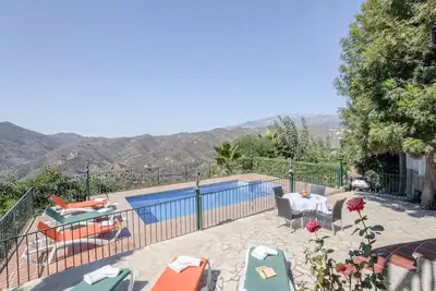 Image de Charmante maison de vacances \"Las Olivas\" avec balcon, piscine et WiFi ; parking disponible