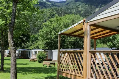 Image de Appartement dans une maison de vacances avec Wifi, climatisation, Tv, terrasse, vue panoramique
