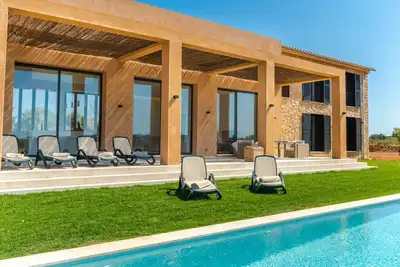 Image de Maison de vacances privée avec piscine privée, climatisation, Wifi, Tv, patio, vue panoramique