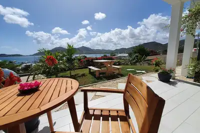 Image de One Bedroom Apartment within walking distance of English Harbour