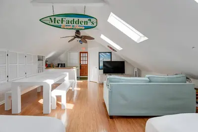 Image de Pet Friendly Studio Near Duval – Traveler's Palm