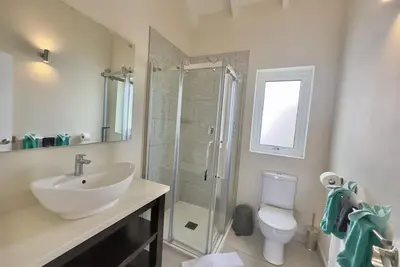 Image de One Bedroom Apartment within walking distance of English Harbour