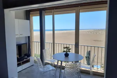 Image de Appartement Duplex sur la plage vue mer et montagne