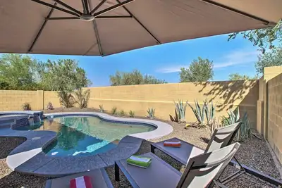 Image de Upgraded home with private pool and jacuzzi.