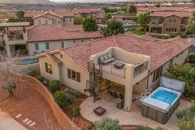 Image de Paradise Village 16|Sleeps 30, Private Theater and 20 Person Hot Tub, Resort Water Park