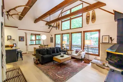 Image de Classic Cabin in Pocono Mountain Resort