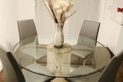 Image de Private Entire Townhome