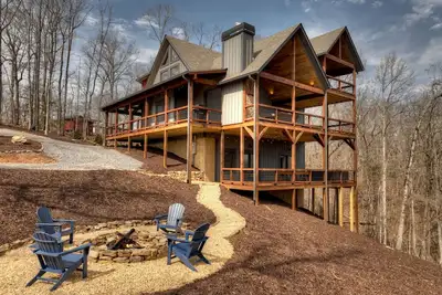 Image de Brand New! Rocky Ridge Dream Luxury Cabin 3 Masters w/ K Beds + Loft 2 Q-Bunks