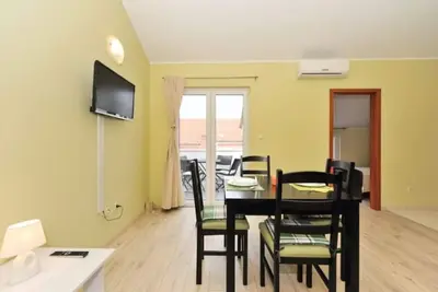Image de Apartment Plima, 70 m to the beach, 6 people, free WiFi, parking, terrace, Bbq