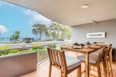 Image de Florentine 3, 11 Columbia Cl - Lift, Linen and Sensational Waterviews