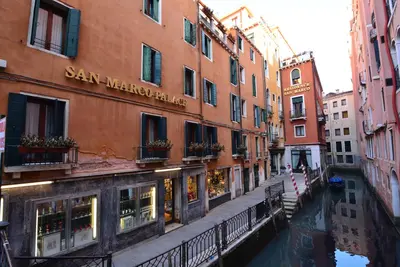 Image de San Marco Palace