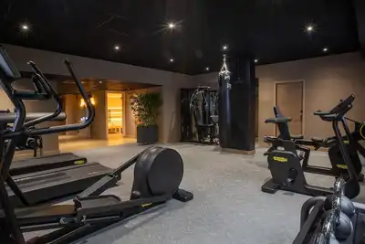 Image de Warwick Reine Astrid - Lyon