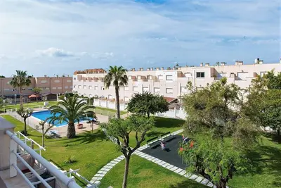 Image de Happy Holiday Home! 2 Pools- Walk to beach\/town.