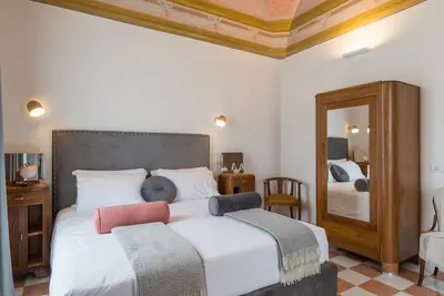 Image de 1940 Luxury Accommodations - Rubino Boutique Apartment