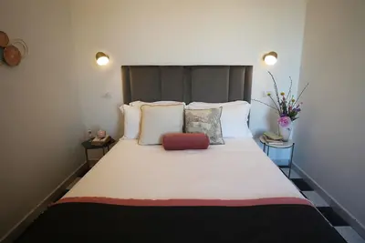 Image de 1940 Luxury Accommodations - Suite Onice