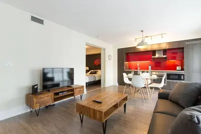 Image de Stylish 1br Apt with Skyline Views near Cn Tower