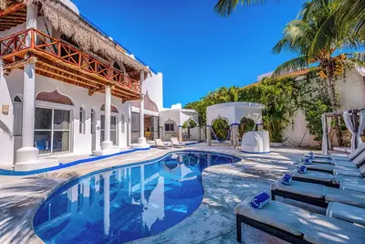 Image de La seule villa sur la plage la plus jolie au Paradis!