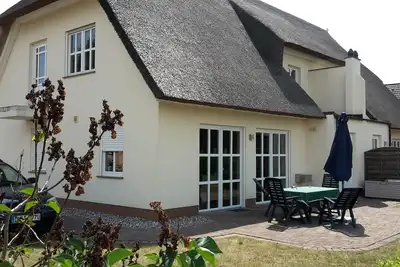 Image de Confortable 5 étoiles maison de vacances avec une grande terrasse, jardin, Internet et bien plus encore.