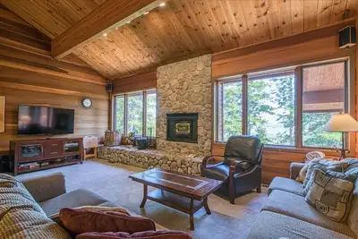 Image de Escapade skiable aux Mammoth Lakes avec barbecue!
