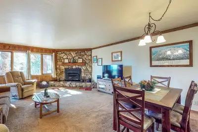 Image de Dog-friendly home w / piscine partagée, bain à remous, vue, près des pistes!