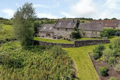 Image de 4 chambres à coucher à Bradbourne, near Ashbourne