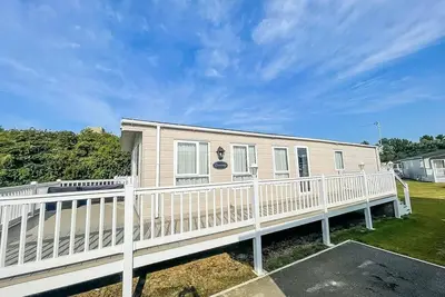 Image de Maison accueillant les chiens de 8 places au parc de vacances Broadland sands dans le Suffolk ref 20113