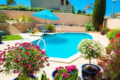 Image de Villa climatisée avec piscine, à 5 min à pied de la plage