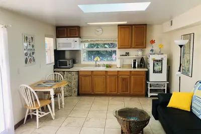 Image de 150 étapes à la plage! ! ! Belle maison de campagne, parfaite pour un couple ou un couple.