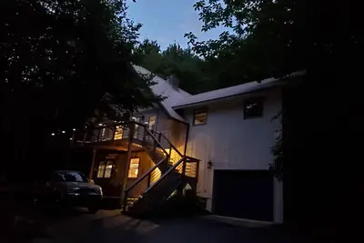 Image de Perfect Mountain Getaway avec beaucoup de caractère.