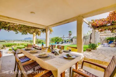 Image de Finca Pegasus à Alcudia près de la mer avec piscine pour 9 personnes
