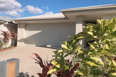 Image de Brand new luxury home at Dakabin close to shop and North Lakes