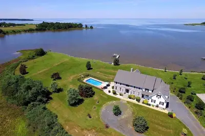 Image de Minutes from Downtown Cambridge | Private Dock | Pool | Kayaks