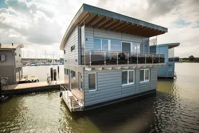 Image de 08. floating houses (105 m²) Thalassa - Floating house no. 11 with fireplace