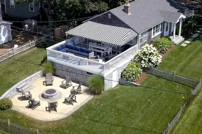 Image de Beach Less Than 0. 2 Miles From This Charming 2br/1ba - Pet Friendly! (2201)