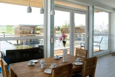 Image de Floating House 4 Oie with fireplace and pet - 01. Floating Houses (95 m²) with fireplace