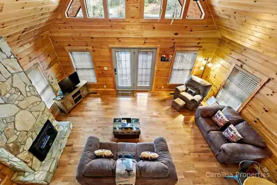 Image de Gillford Cabin - Pet Friendly, Creek, Lake Access!