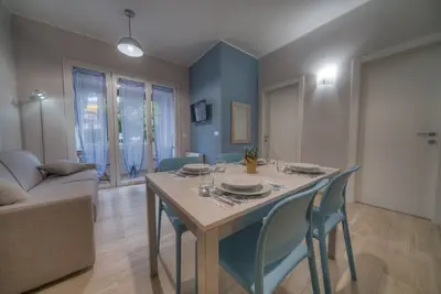 Image de Central \"Flora\" apartment a few meters from the beaches