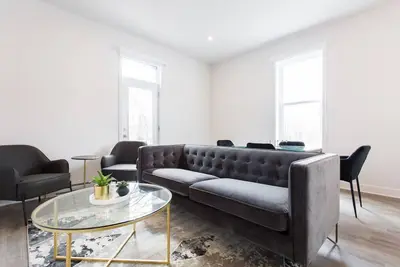 Image de Fresh 1 Bdr in the Heart of Mile End by Denstays