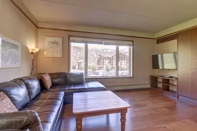 Image de Affordable Ski Condo with awesome views and available hot tub! Tl207