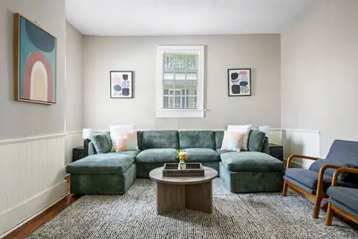 Image de Charleston Home - Walk to King Street!