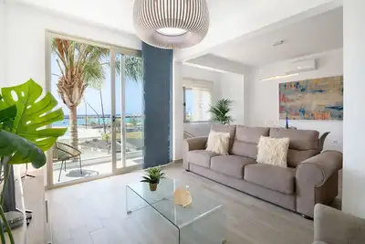 Image de Central apartment, with sea views, three minutes from the Reducto beach