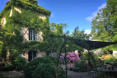 Image de Quiet 2 bedroom\/2 bath Pigeonnier along the Canal de Garonne